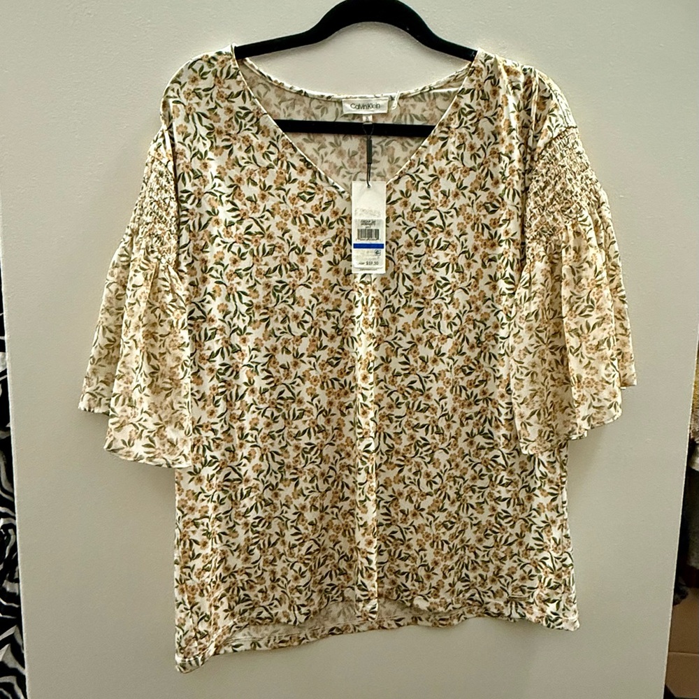 FINAL PRICE - NWT Calvin Klein floral blouse 🌈